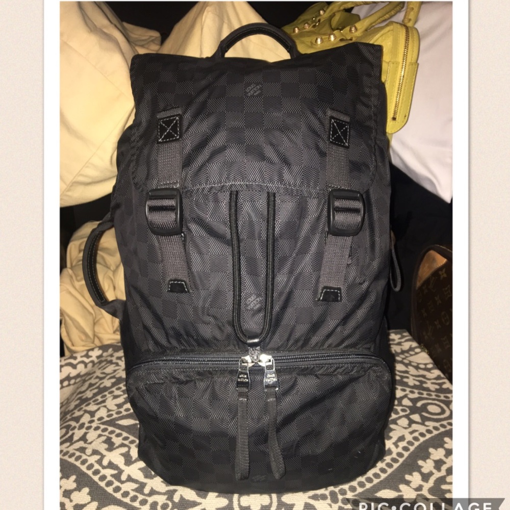 ***SOLD ON TRADESY*** Louis Vuitton Damier Galaxy