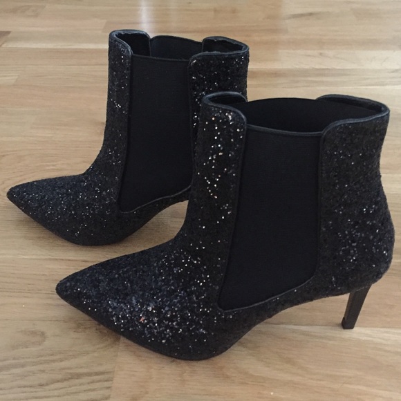 Zara Shoes - Zara shiny ankle boots