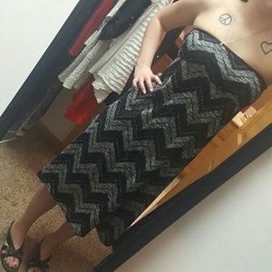 Black/gray dress skirt.
