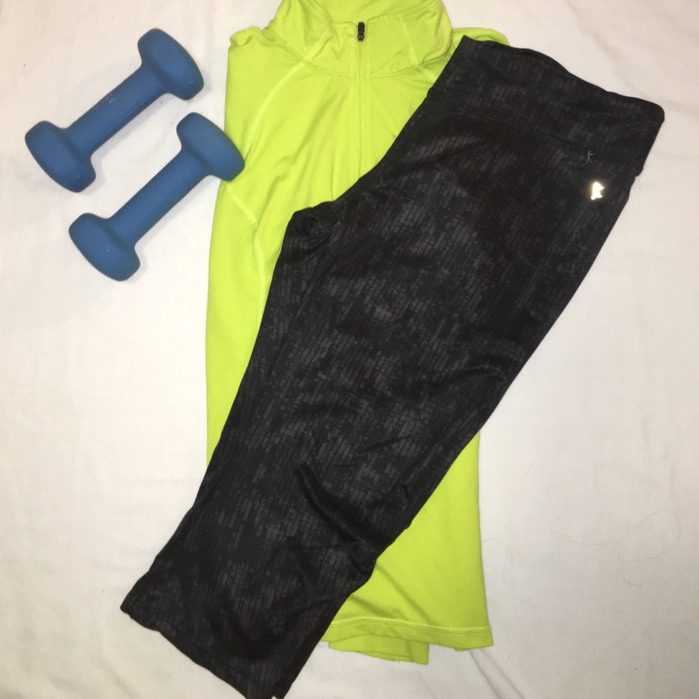 Fitted Danskin Now Capri XL