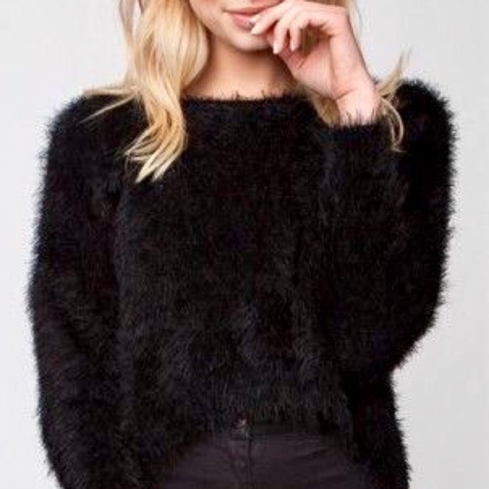 Brandy Melville Sweater 😍