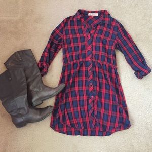 Plaid Long Sleeved Dress w Belt