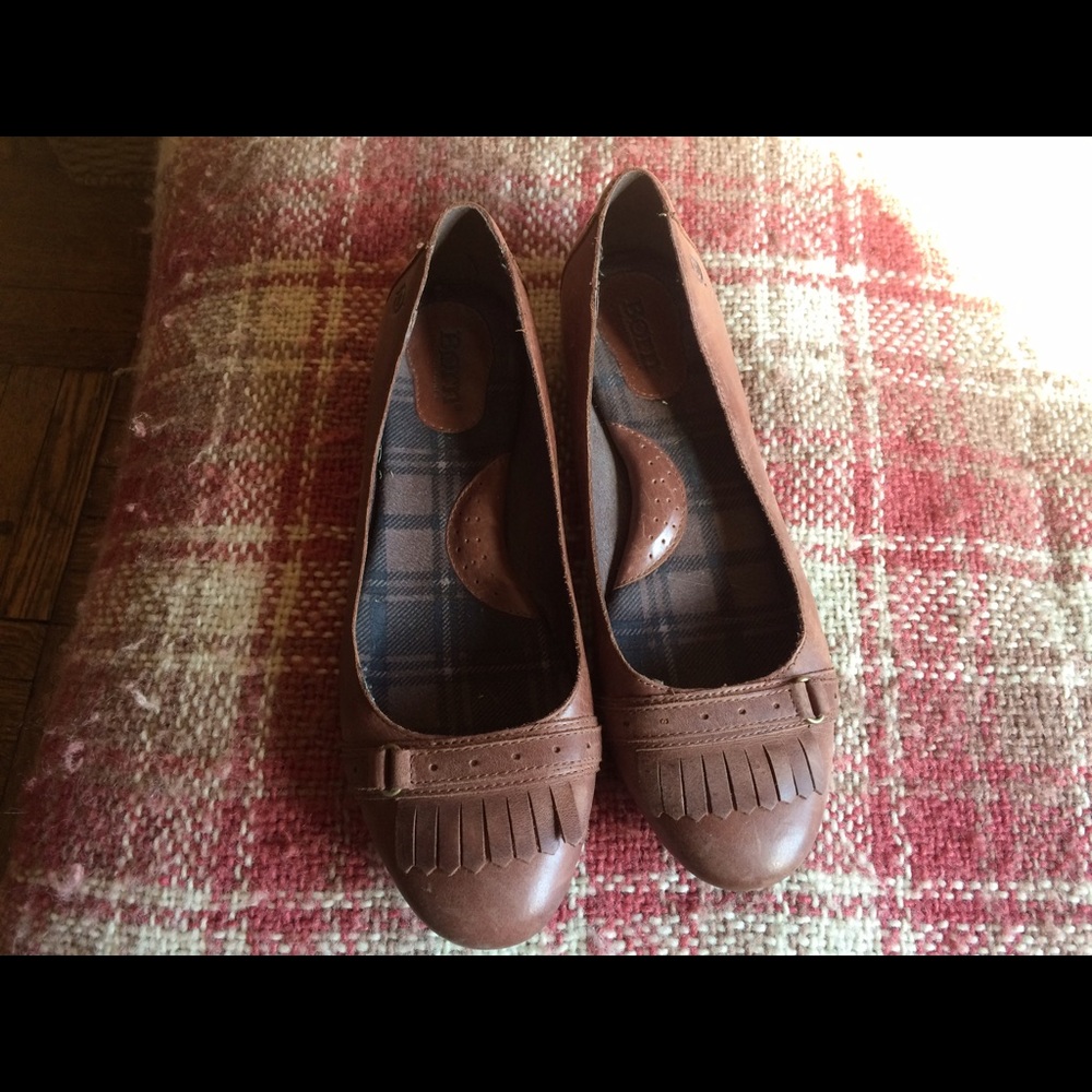 Kiltie Brogue Nubuck Flats