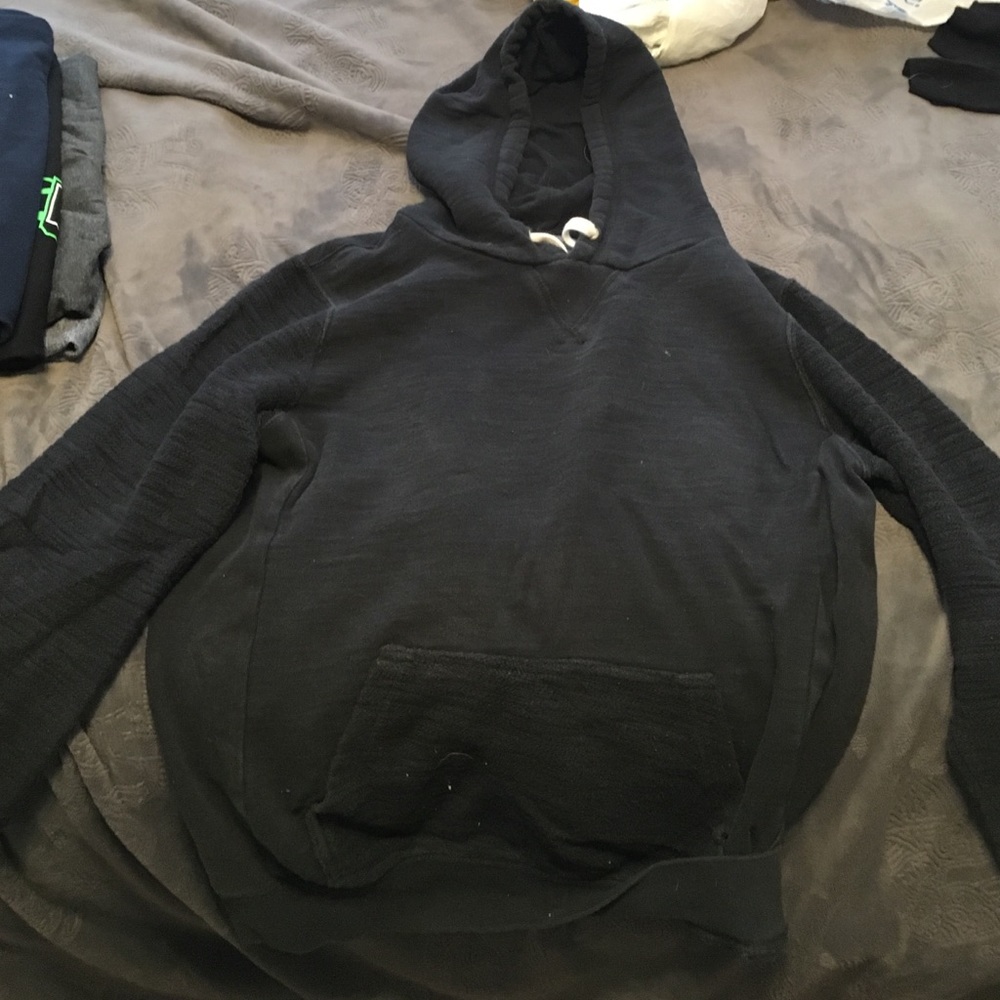 Navy blue thick sweatshirt