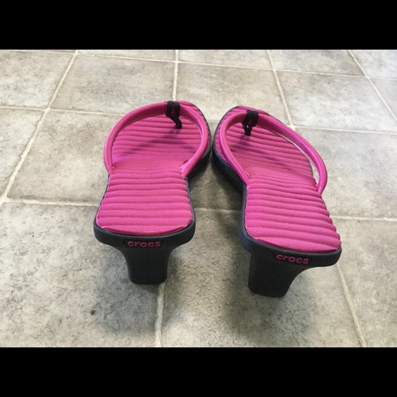 Crocs cabana thongs sandals flip flops heels - Picture 3 of 4