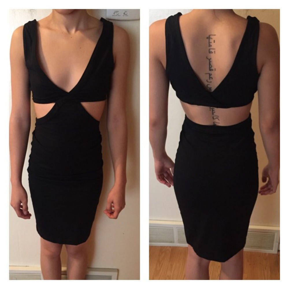 Super Cute Backless, Cutout Detail Dress