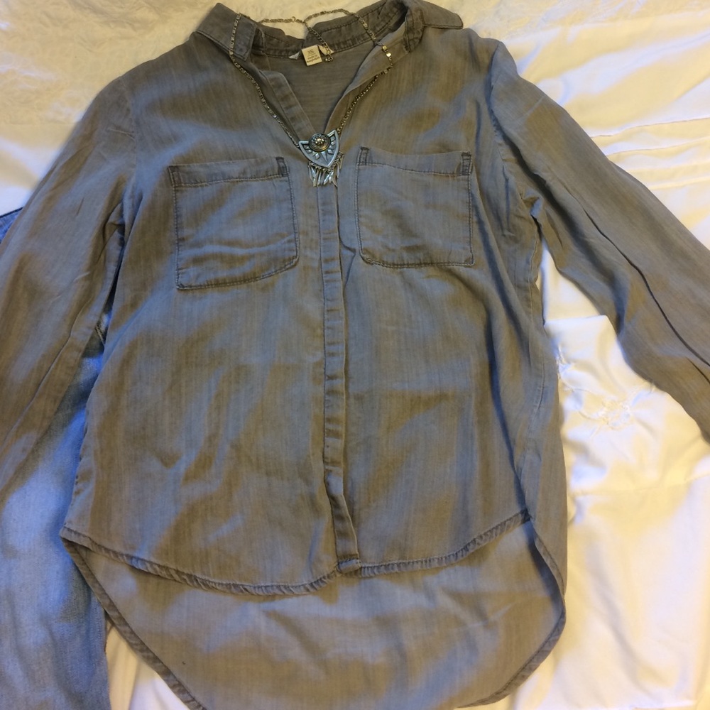 NWOT Cato washed gray button up shirt