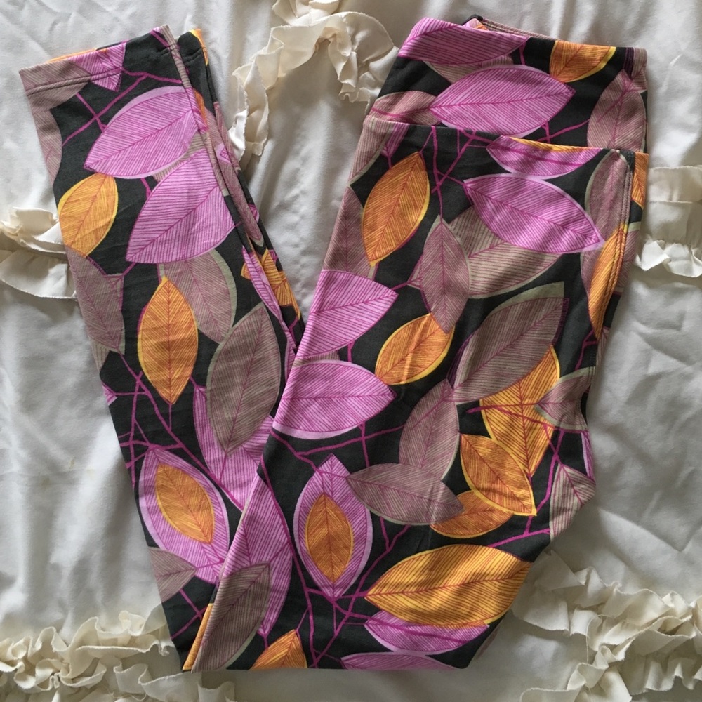 Lularoe OS Pink Leaf Leggings