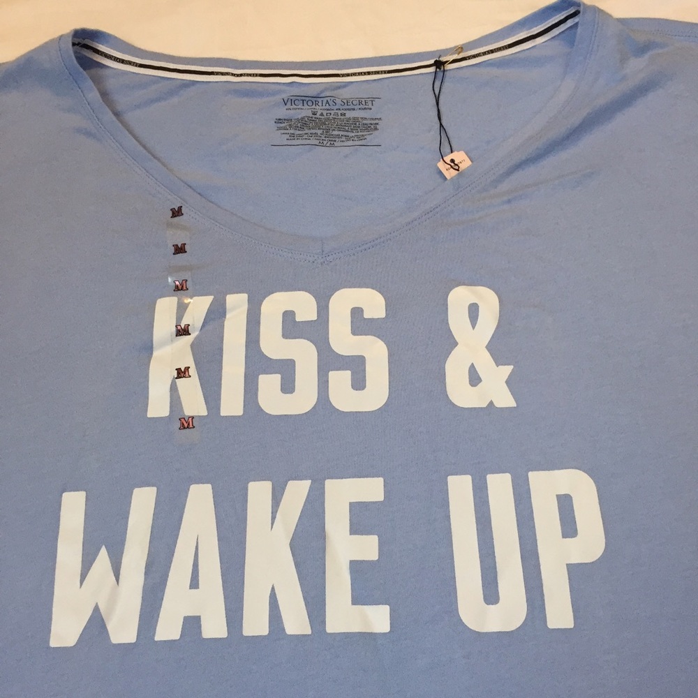 VS Kiss and Wake Up Blue Ombré Sleep Tee! - Picture 3 of 4