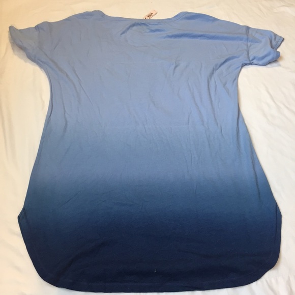 VS Kiss and Wake Up Blue Ombré Sleep Tee! - Picture 4 of 4