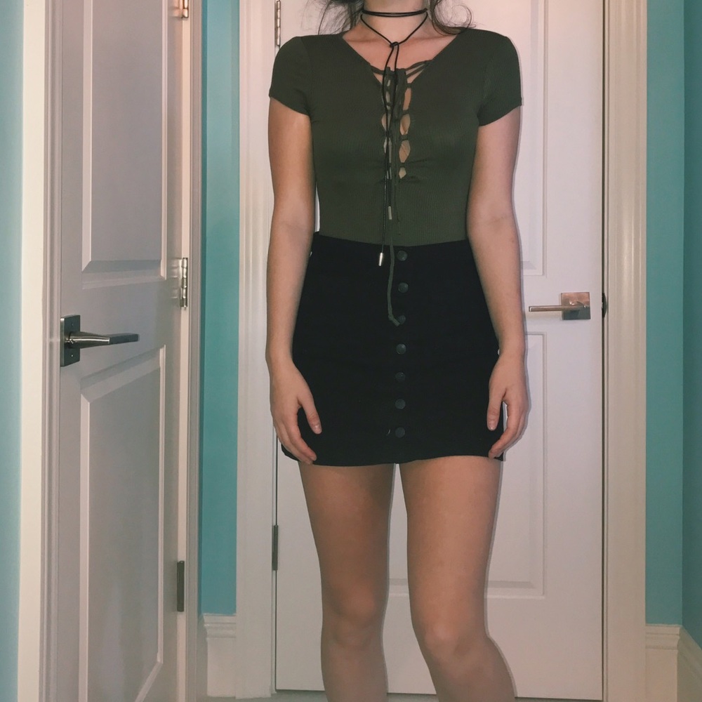 ONE LEFT Alexis Bodysuit - Picture 3 of 6