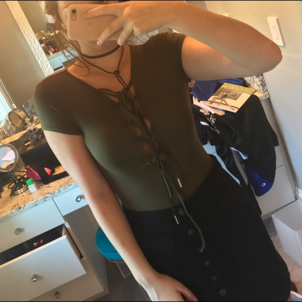 ONE LEFT Alexis Bodysuit - Picture 5 of 6
