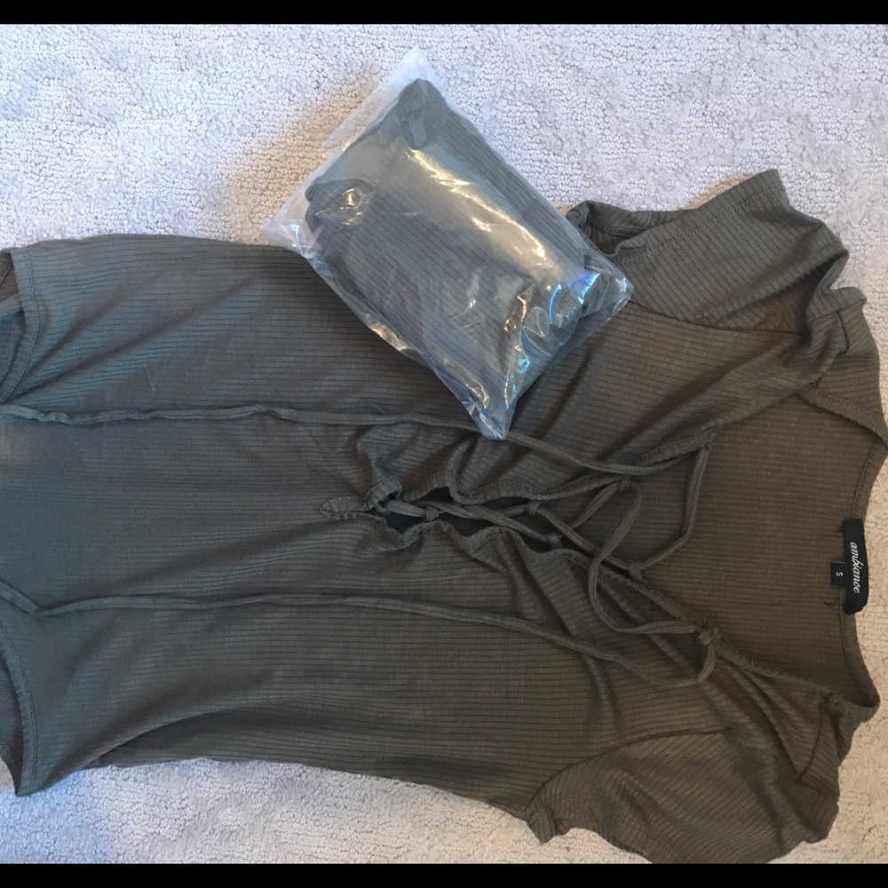 ONE LEFT Alexis Bodysuit - Picture 6 of 6