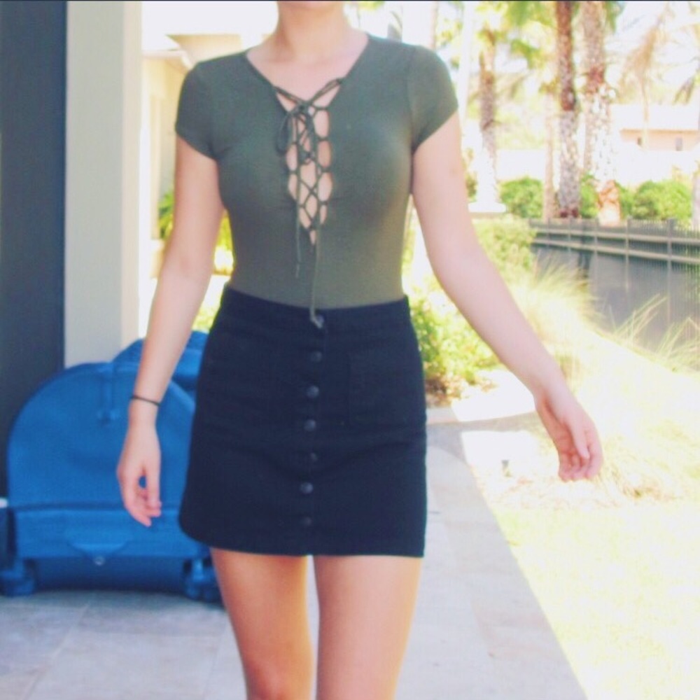 ONE LEFT Alexis Bodysuit - Picture 2 of 6