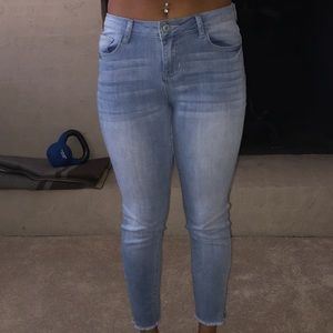 🎉Final drop price🎉 VANILLA STAR MID RISE JEANS