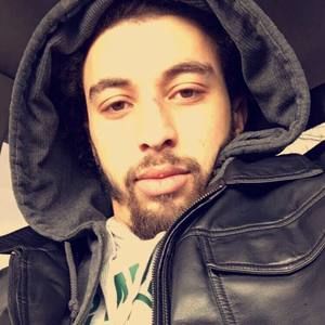 Meet your Posher, Casey