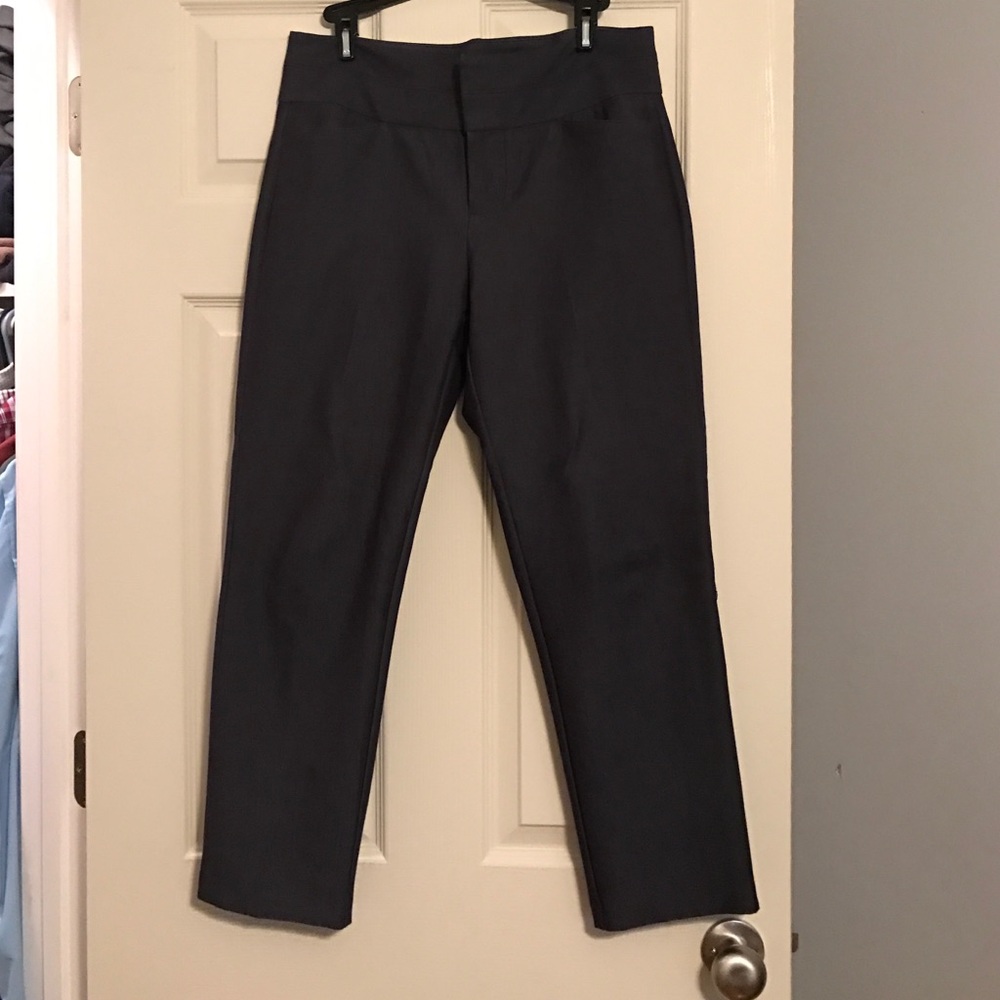 ELLE denim colored ankle dress pants size 6