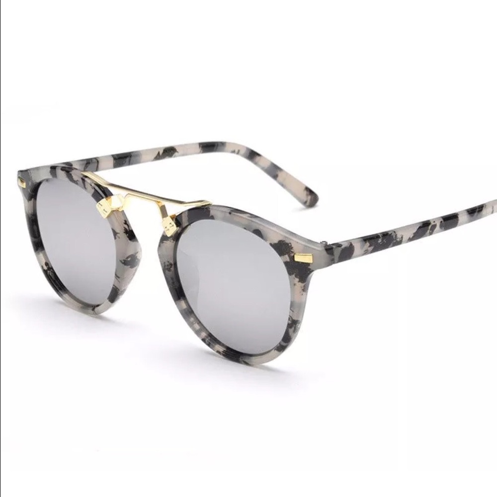 Marble Trending Sunglasses - Picture 2 of 4