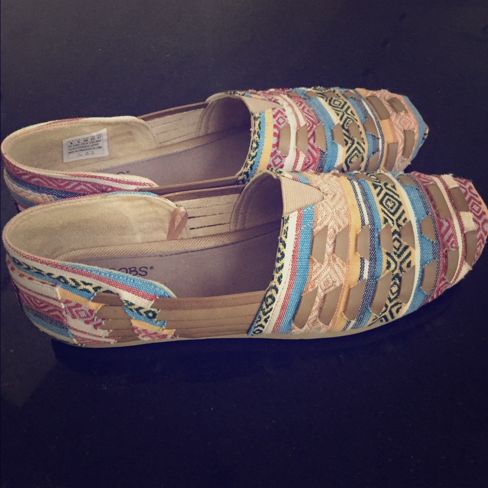 Bob's Memory Foam shoes. Size 8 Never worn!