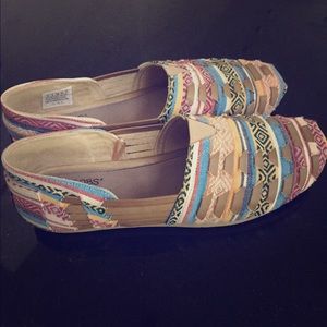 Bob's Memory Foam shoes. Size 8 Never worn!