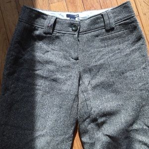 Wool/rayon lined Black &tan chevron pattern.