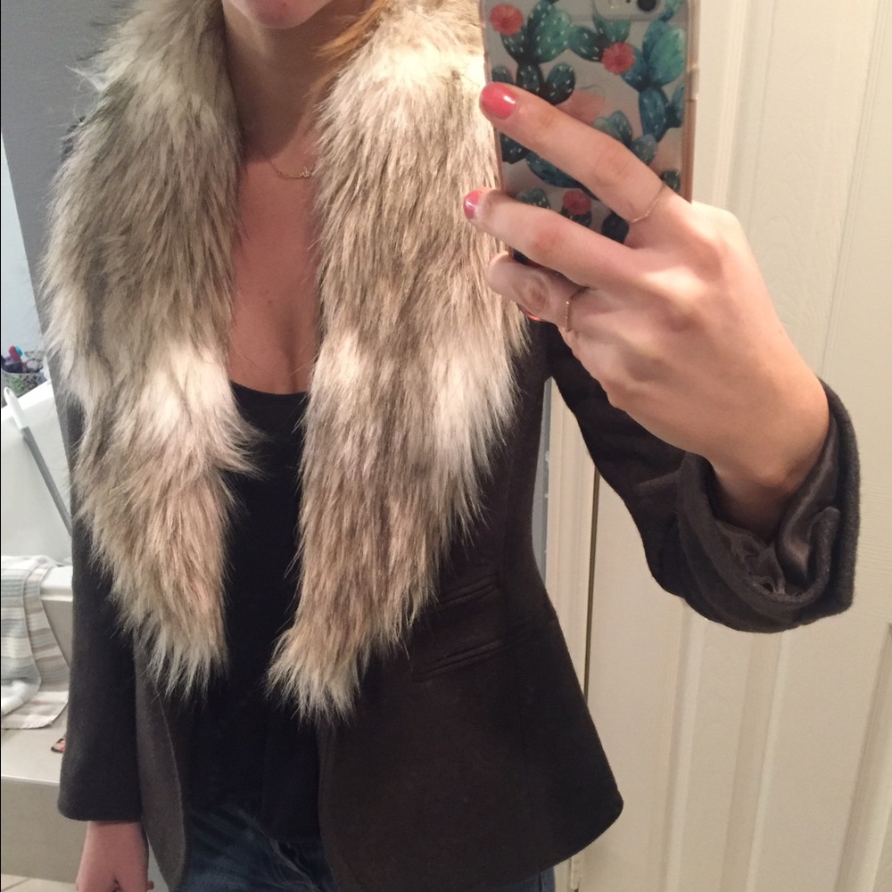 Detachable Fur Line Blazer