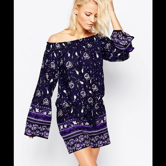 Purple off the shoulder romper - Picture 1 of 3