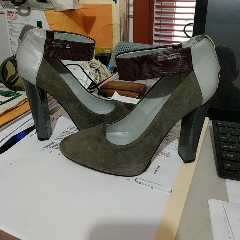 Gray heels