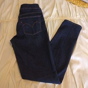 Levi skinny jeans