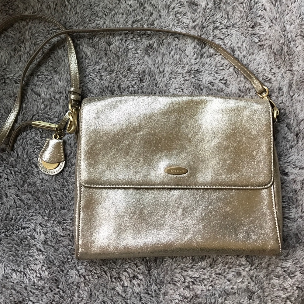 FLASH SALE Metallic Gold Tahari Purse - Picture 1 of 4