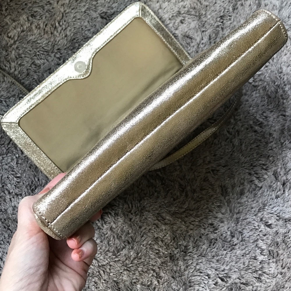 FLASH SALE Metallic Gold Tahari Purse - Picture 4 of 4
