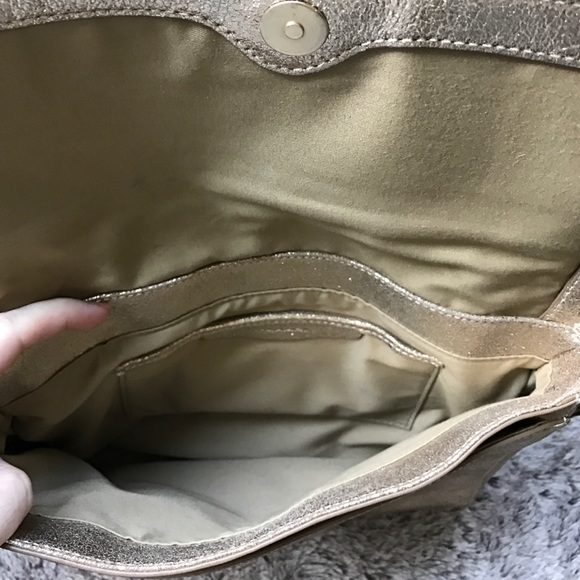 FLASH SALE Metallic Gold Tahari Purse - Picture 3 of 4