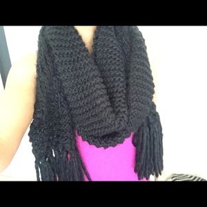 FOREVER21 INFINITY SCARF BLACK