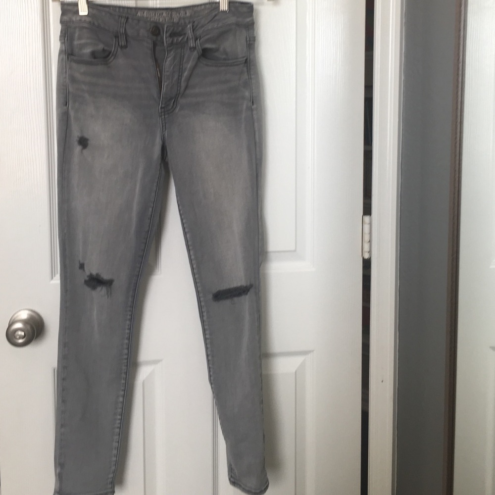 American eagle grey jeans.