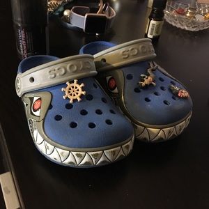 Toddler crocs