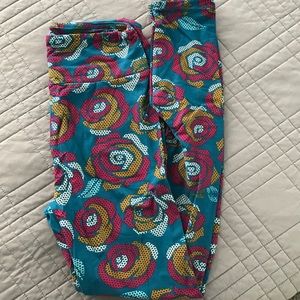 Lularoe leggings. Never worn.