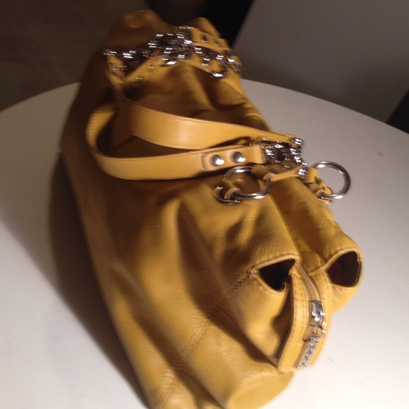 Authentic MAXX SATCHEL - Picture 2 of 4