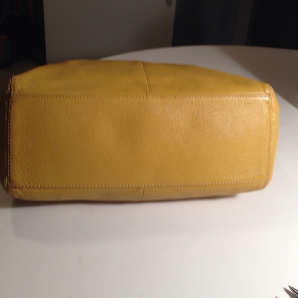 Authentic MAXX SATCHEL - Picture 3 of 4