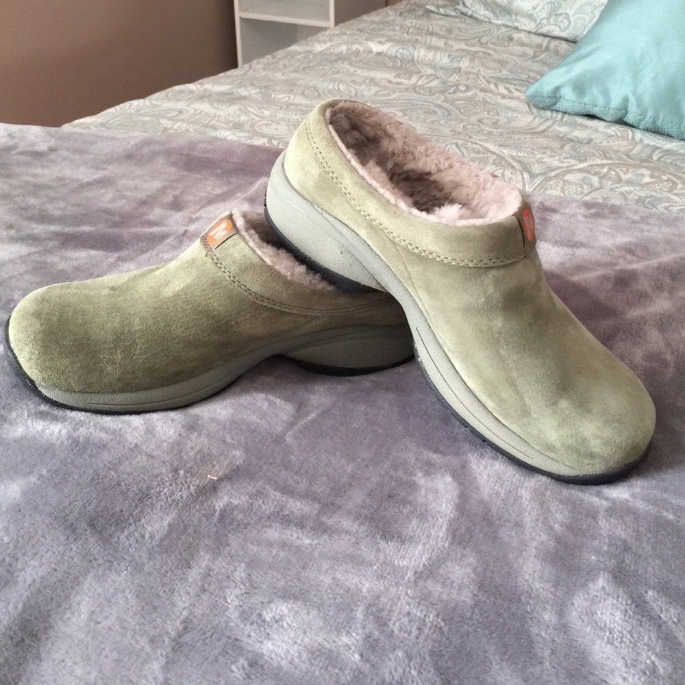 Merrell Sherpa lined slip on mules