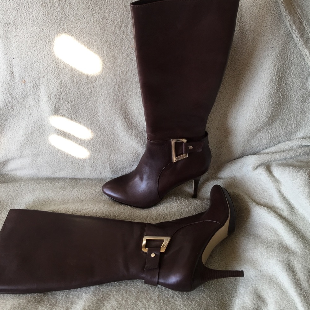 New in box Calvin Klein brown boots