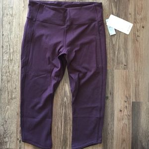 Lululemon deep breath crop size 12