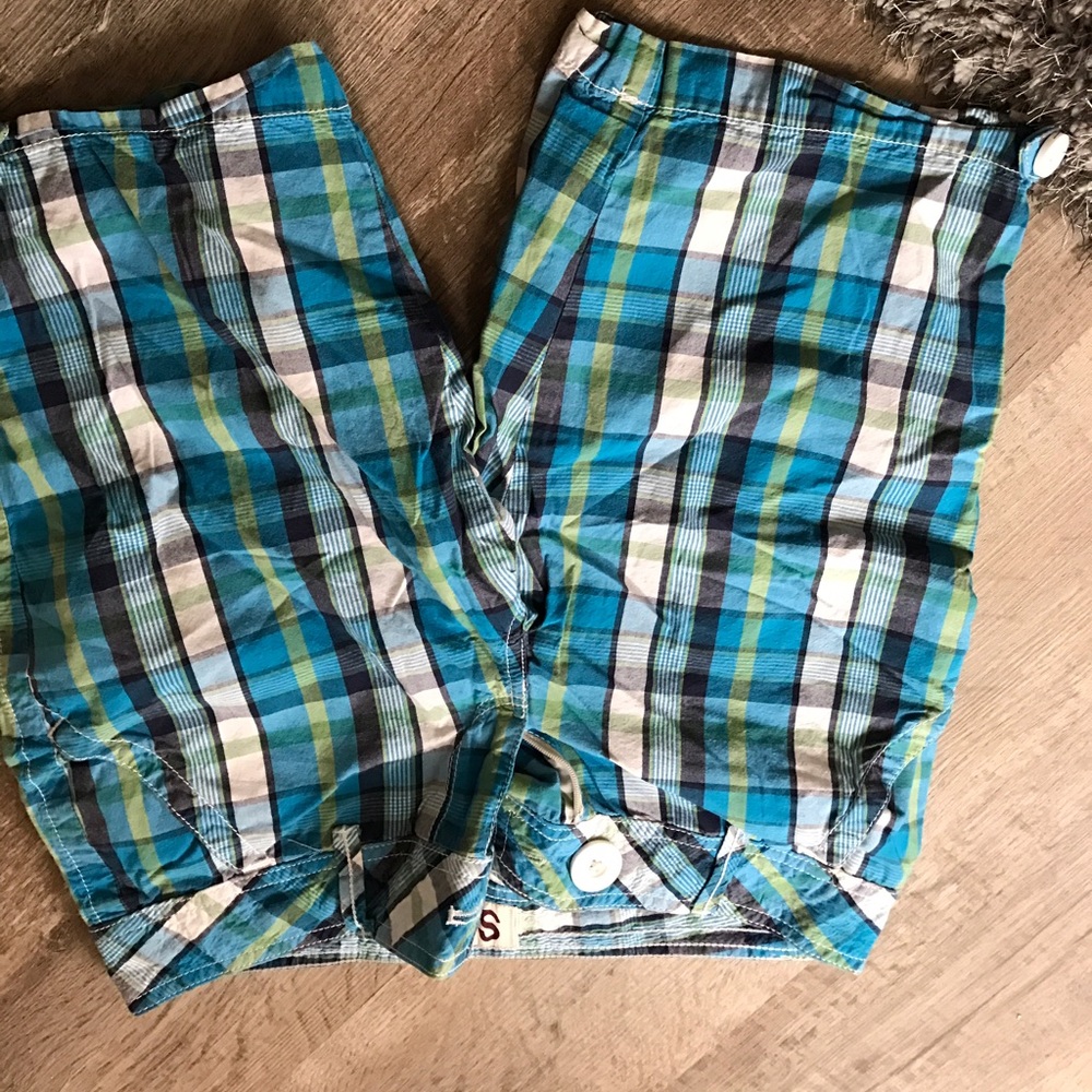 Capris
