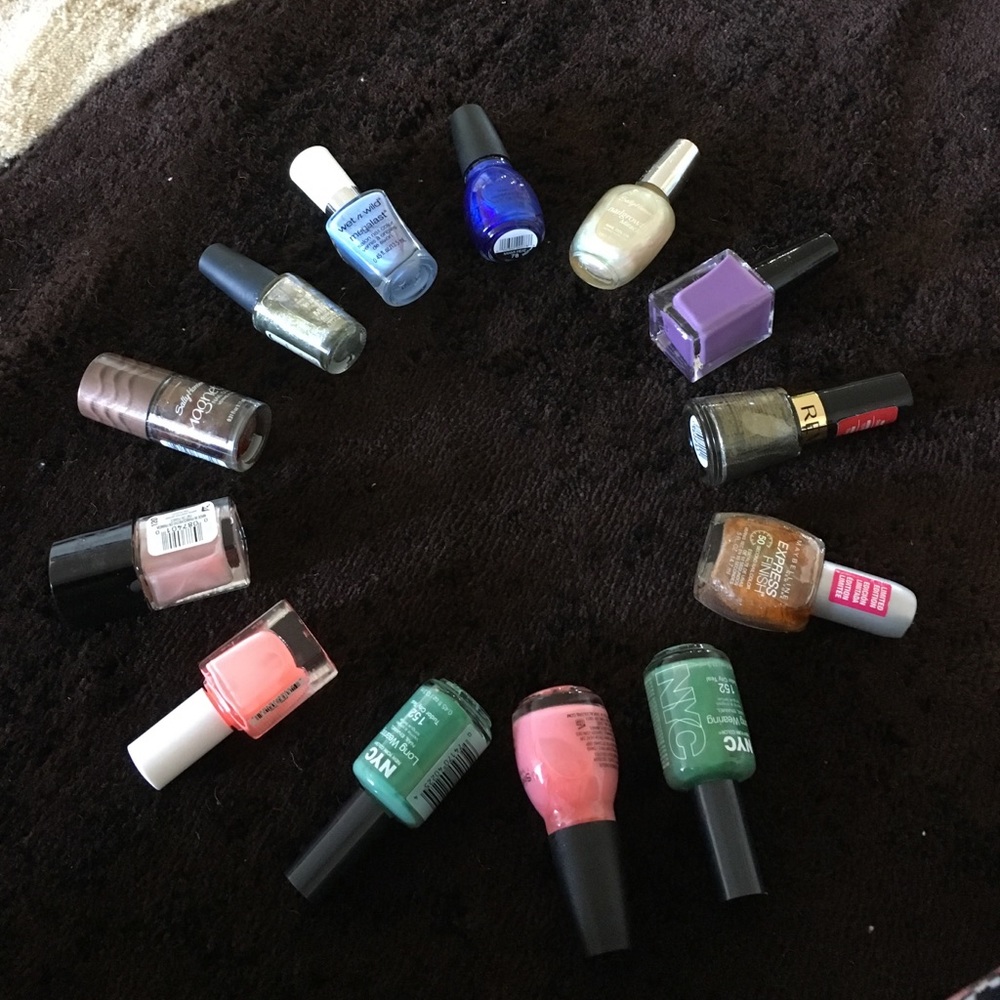12 different colors nail polish