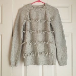 Vineyard Vines tassel sweater size medium