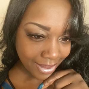 Meet your Posher, Carmella