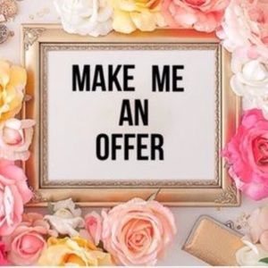 Make me an offer don't be shy 🍍🌺