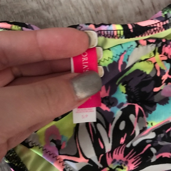 Victoria secret bathing suit - Picture 3 of 3