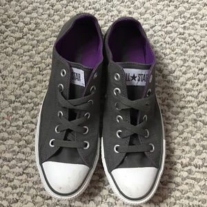 Unique dark grey low top converse all star
