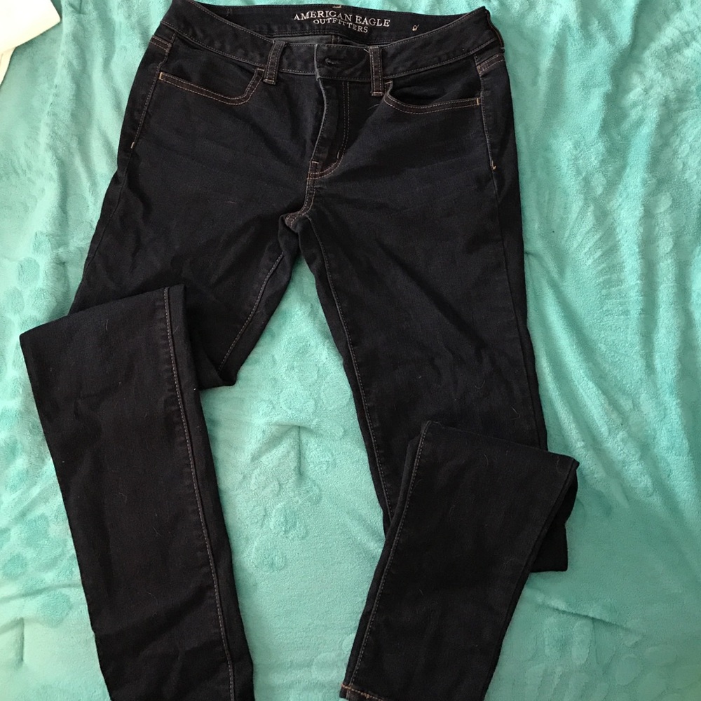 Beautiful AE dark jeans