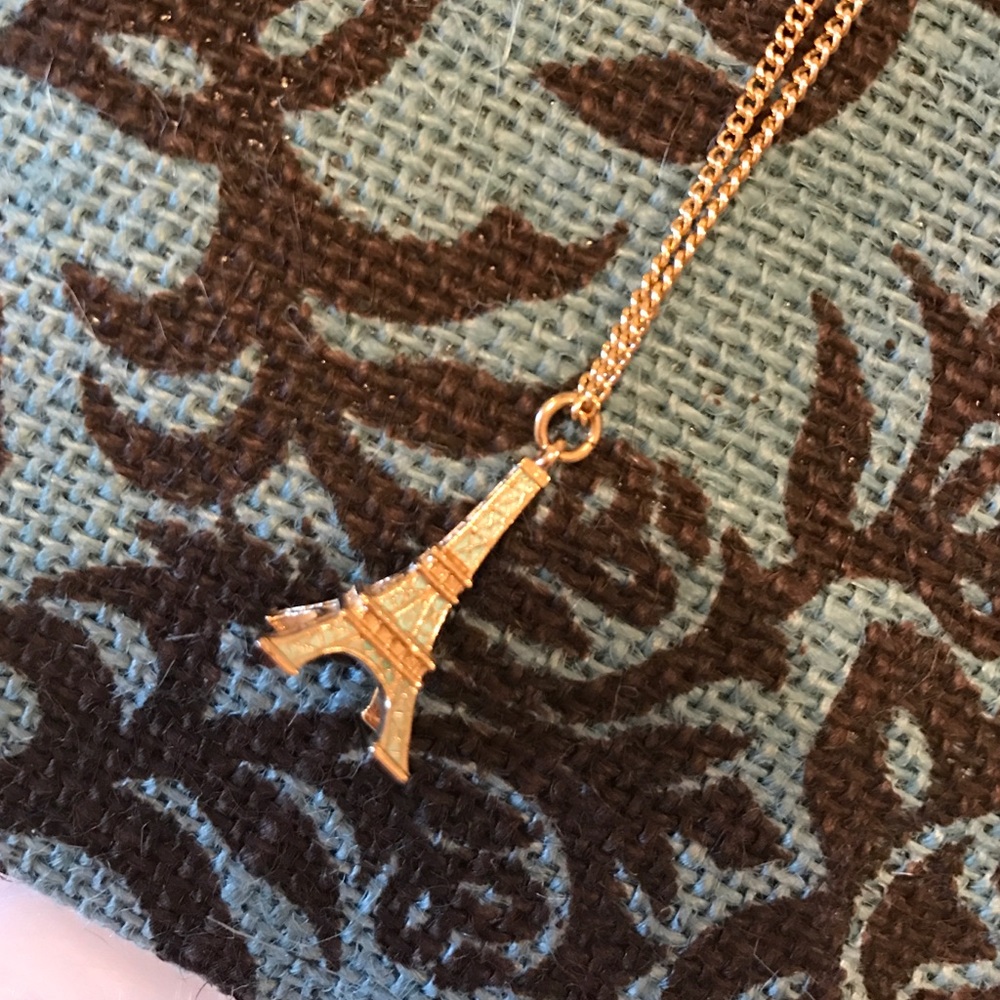 Super Cute Eiffel Tower Necklace